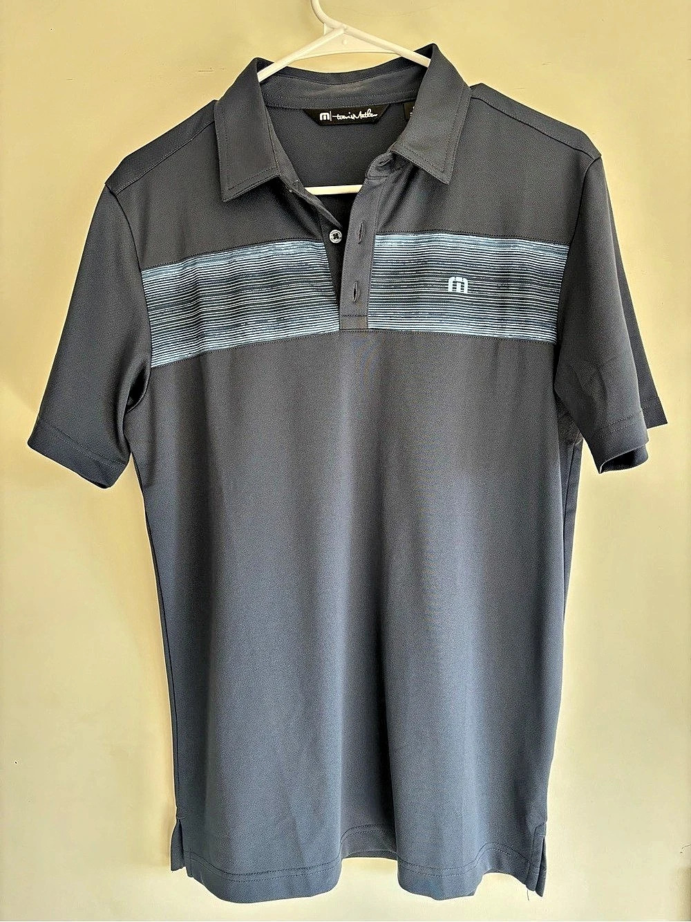 Travis Mathew Men’s Rays Polo Shirt in Navy Blue Stripe Size Small